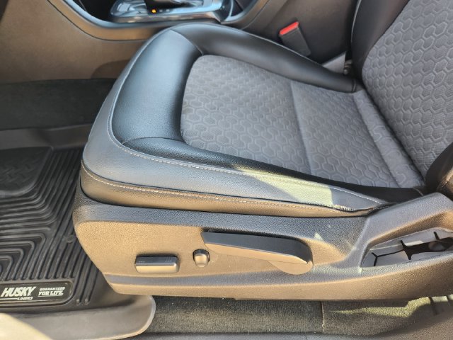 Used 2017 Chevrolet Colorado Z71 AWD/4WD image 24
