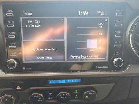 Used 2021 Toyota Tacoma TRD Off-Road image 33