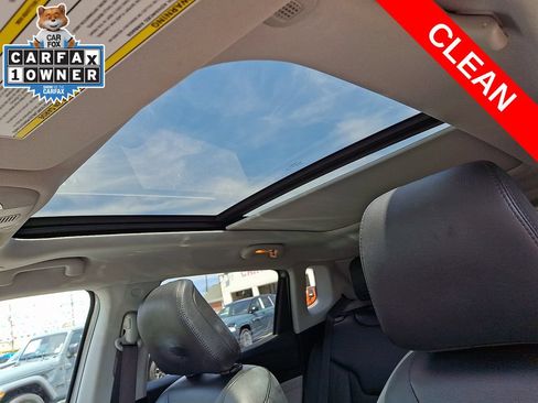 Used 2022 Jeep Compass Limited w/ Sun and Sound Group AWD/4WD image 14
