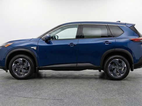 Used 2025 Nissan Rogue SV AWD/4WD image 5