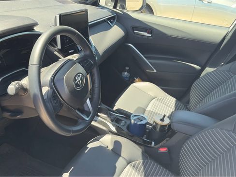 Used 2025 Toyota Corolla Cross AWD Hybrid w/ Convenience Package image 5
