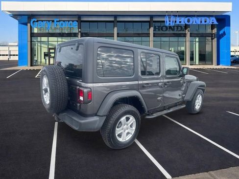Used 2021 Jeep Wrangler Unlimited Sport S image 2