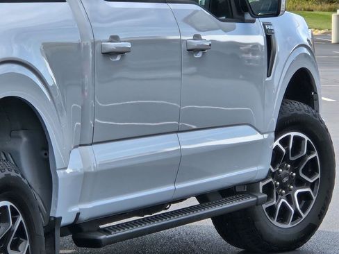 Used 2022 Ford F150 XLT w/ Equipment Group 302A High image 14