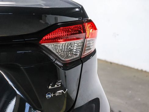 Certified 2025 Toyota Corolla LE FWD image 13