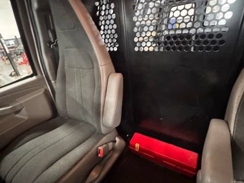 Used 2025 Chevrolet Express 2500 w/ Driver Convenience Package RWD image 13