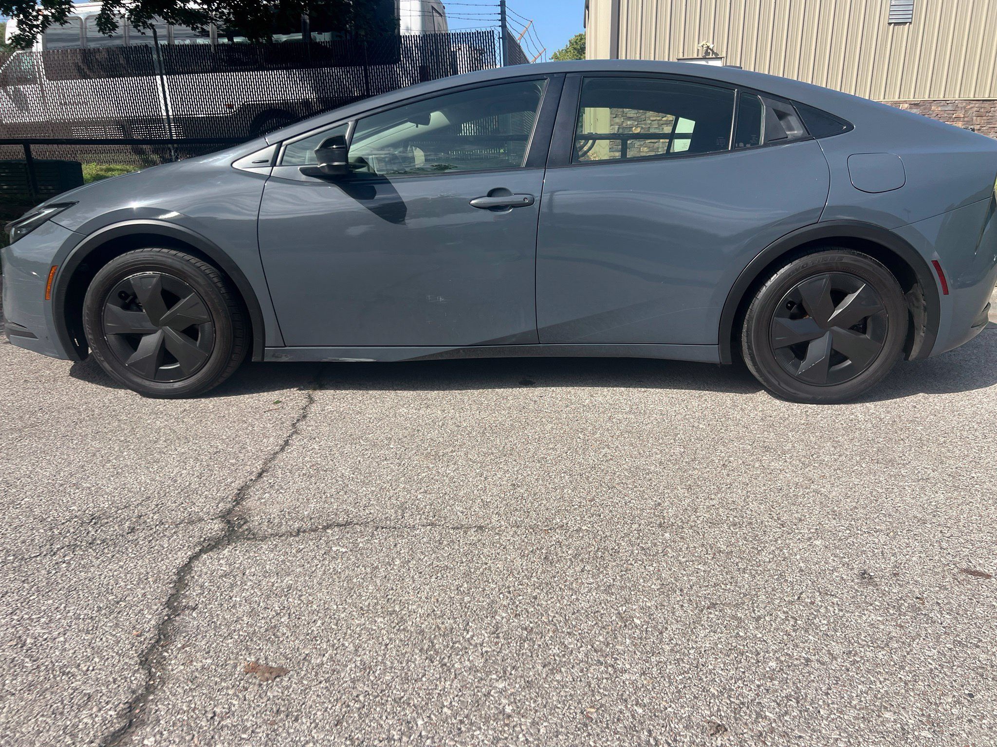 Used 2023 Toyota Prius LE FWD image 9