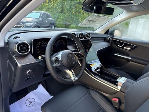 New 2025 Mercedes-Benz GLC 350e 4MATIC image 10