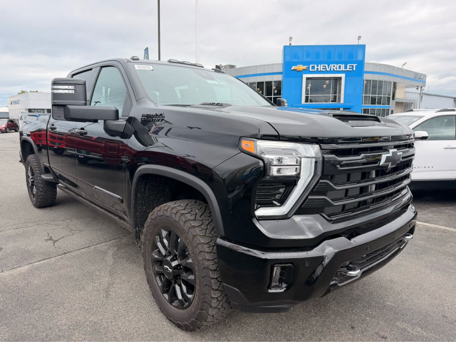 New 2026 Chevrolet Silverado 2500 High Country w/ High Country Premium Package AWD/4WD image 1