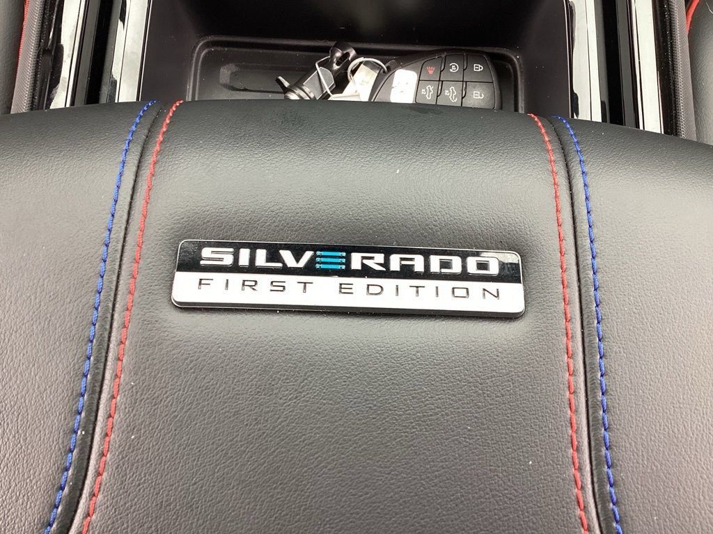 Used 2024 Chevrolet Silverado EV RST AWD/4WD image 21