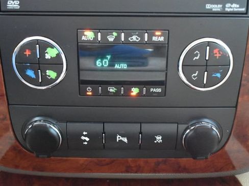 Used 2009 Chevrolet Tahoe LTZ AWD/4WD image 29