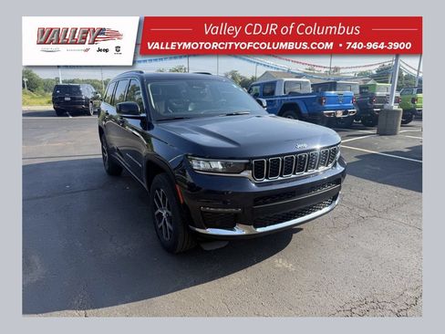 Used 2023 Jeep Grand Cherokee L Limited w/ Luxury Tech Group II AWD/4WD image 1