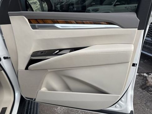 Certified 2025 Cadillac Escalade Sport Platinum image 30