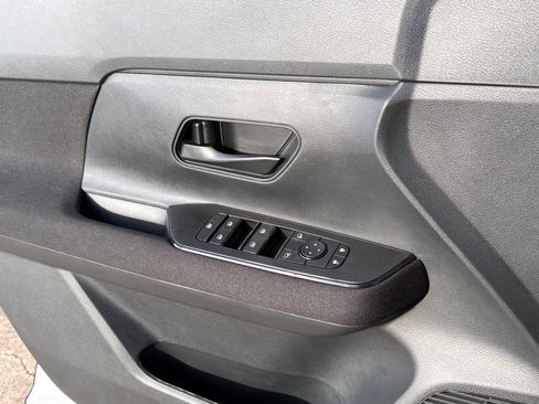 New 2026 Nissan Kicks S image 17