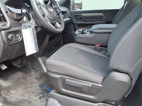 New 2026 RAM 5500 Tradesman w/ Chrome Appearance Group image 9