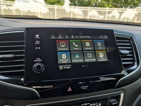 Certified 2022 Honda Passport TrailSport image 17