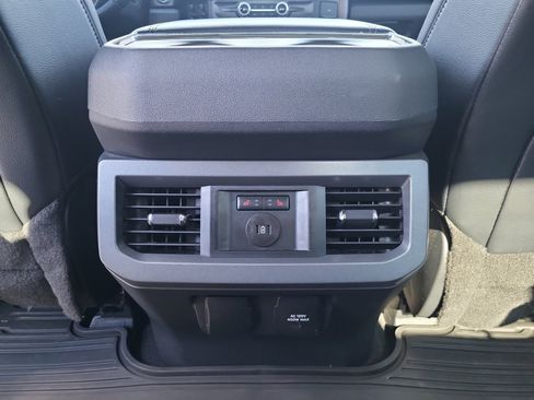 Used 2024 Ford F250 Lariat w/ Lariat Ultimate Package image 31