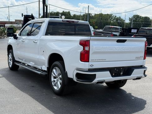 Used 2020 Chevrolet Silverado 1500 High Country w/ Technology Package AWD/4WD image 6
