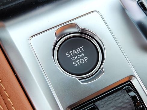 Used 2026 Jaguar F-PACE R-Dynamic S image 19