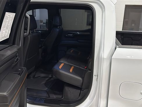 Used 2024 GMC Sierra 1500 AT4 w/ AT4 Premium Package image 17