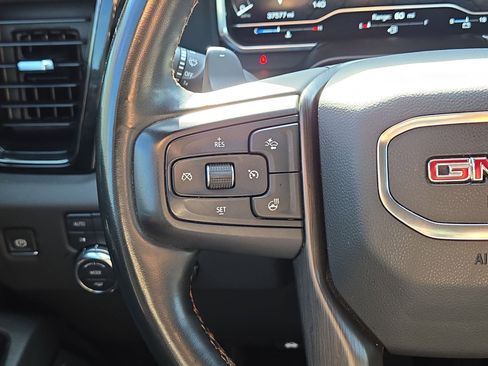 Used 2025 GMC Sierra 1500 AT4 w/ Technology Package AWD/4WD image 21