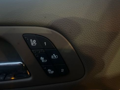 Used 2014 Chevrolet Tahoe LTZ image 28