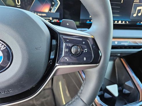 Used 2025 BMW X3 xDrive30i w/ Premium Package image 12