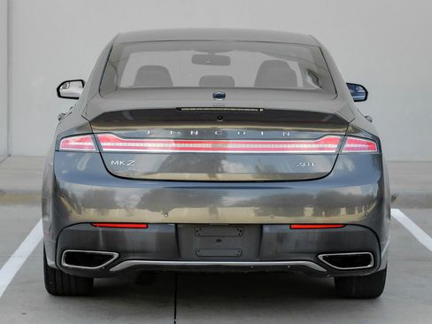 Used 2017 Lincoln MKZ Premiere FWD image 13
