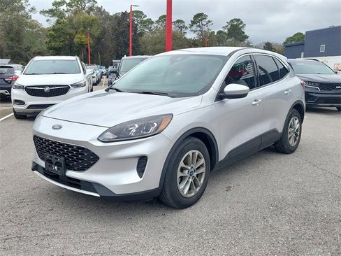 Used 2020 Ford Escape SE image 5