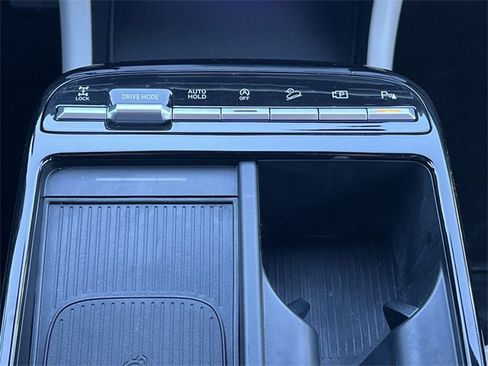 Certified 2025 Hyundai Tucson Limited image 17