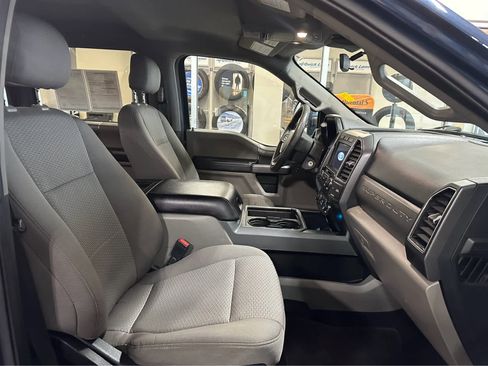 Certified 2020 Ford F250 XLT w/ XLT Premium Package image 44