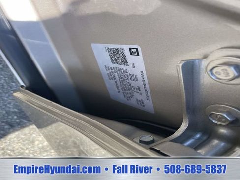 Used 2023 Chevrolet Malibu LT FWD image 20