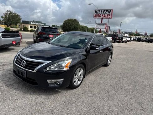 Used 2013 Nissan Altima 2.5 SL w/ Technology Pkg FWD image 2