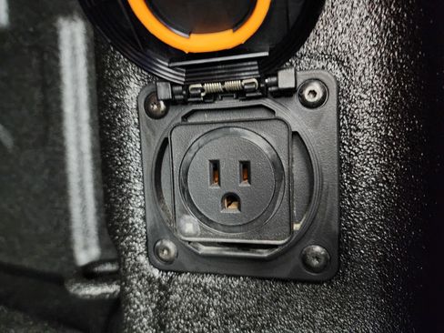 Used 2024 GMC Sierra 2500 Denali w/ Denali Reserve Package image 35