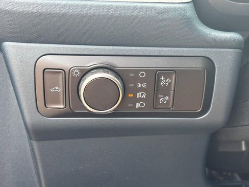 New 2026 Ford Maverick XLT w/ XLT Luxury Package FWD image 18