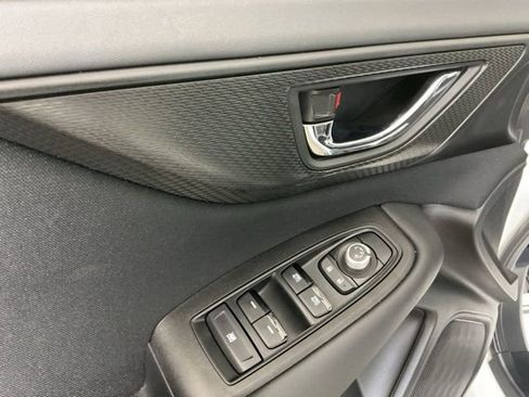 Used 2025 Subaru Outback Premium image 14