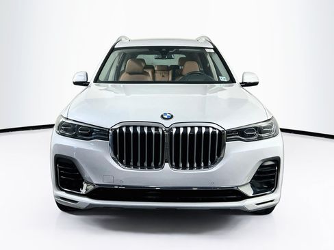 Used 2022 BMW X7 xDrive40i w/ Premium Package AWD/4WD image 2