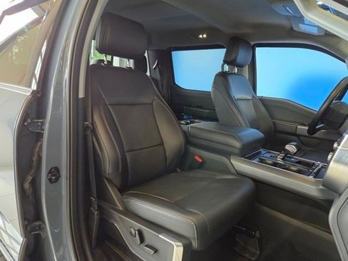 Used 2023 Ford F150 Lariat image 24