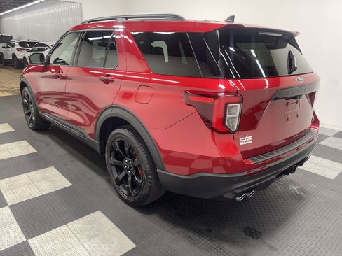 Used 2023 Ford Explorer ST w/ Equipment Group 401A image 2