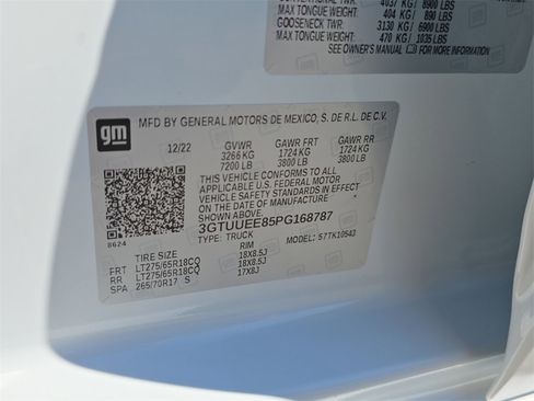 Used 2023 GMC Sierra 1500 AT4 w/ AT4 Premium Package image 20