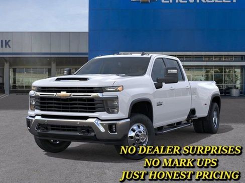 New 2026 Chevrolet Silverado 3500 LT AWD/4WD image 6