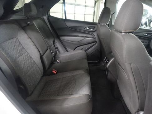 Used 2024 Chevrolet Equinox LT FWD image 24