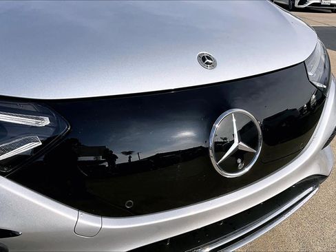 Used 2023 Mercedes-Benz EQE 350+ 4MATIC Sedan w/ Exclusive Trim Package image 29