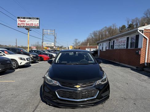 Used 2016 Chevrolet Cruze LT w/ Convenience Package image 3