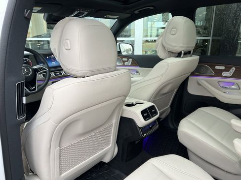 Certified 2025 Mercedes-Benz GLS 450 4MATIC image 22