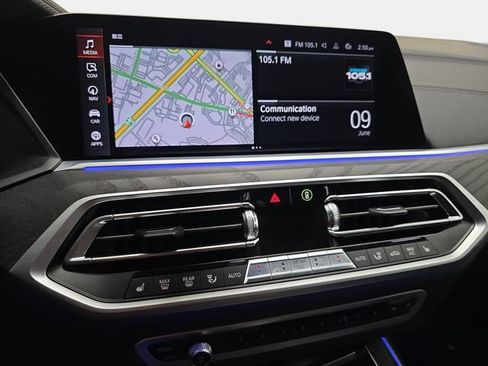 Used 2022 BMW X7 M50i w/ Cold Weather Package AWD/4WD image 19