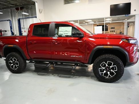 New 2026 GMC Canyon AT4X image 4