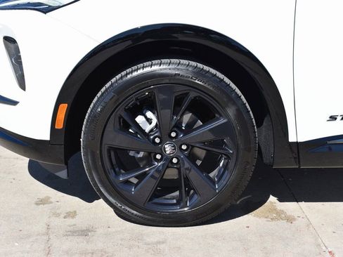 New 2025 Buick Envision Sport Touring image 29