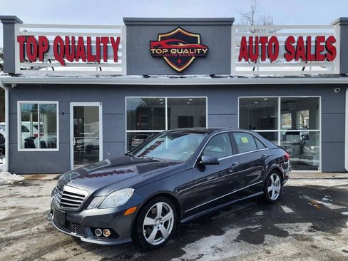 Used 2010 Mercedes-Benz E 350 4MATIC Sedan image 1