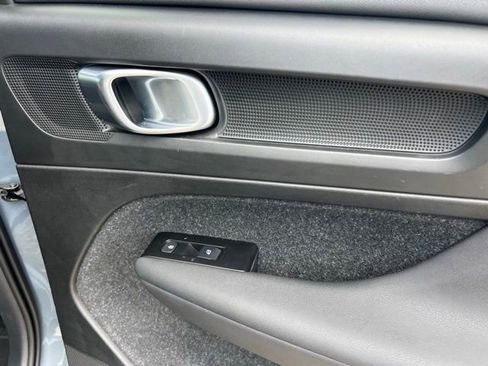 Used 2021 Volvo XC40 P8 Recharge w/ Advanced Package image 45