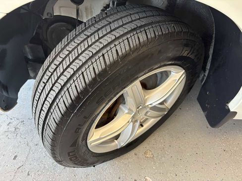 Used 2008 Chrysler PT Cruiser FWD image 25